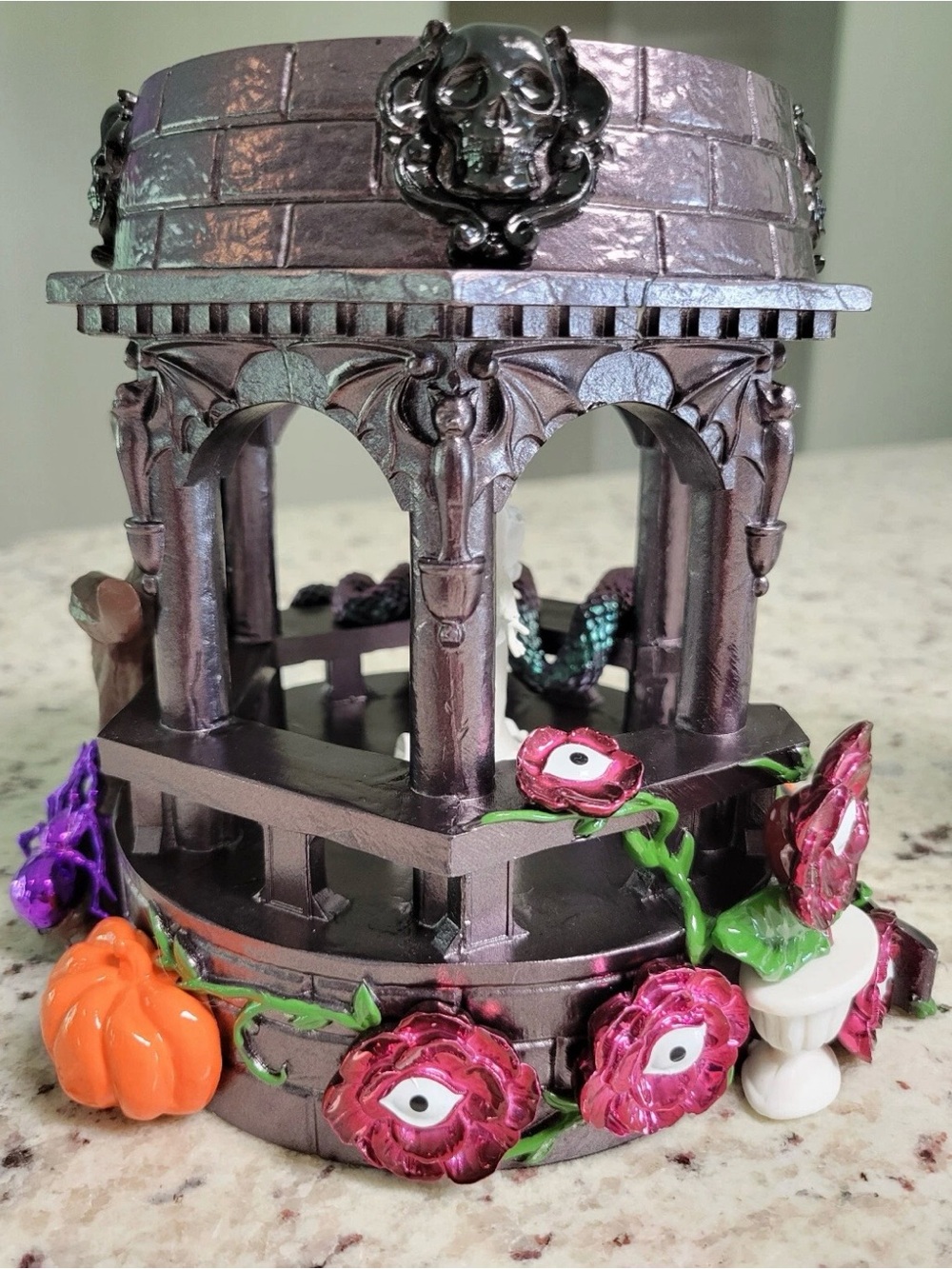 Bath and Body Works Halloween 2024 Light-Up Haunted Gazebo 3-Wick Candle Holder - Picture 5 of 8